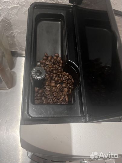 Кофемашина delonghi