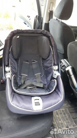 Продам автолюльку Peg-Perego Primo Viaggio Tri-Fix