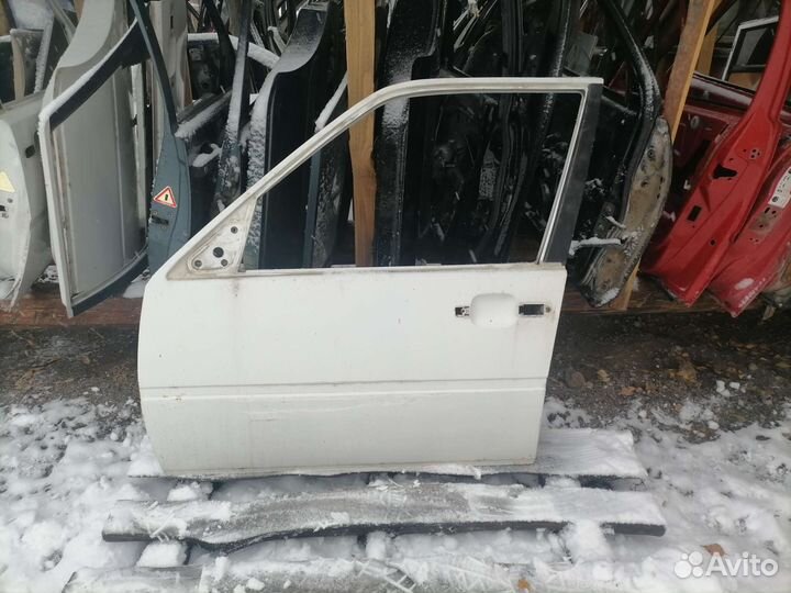 Дверь передняя левая Volvo 440, 460