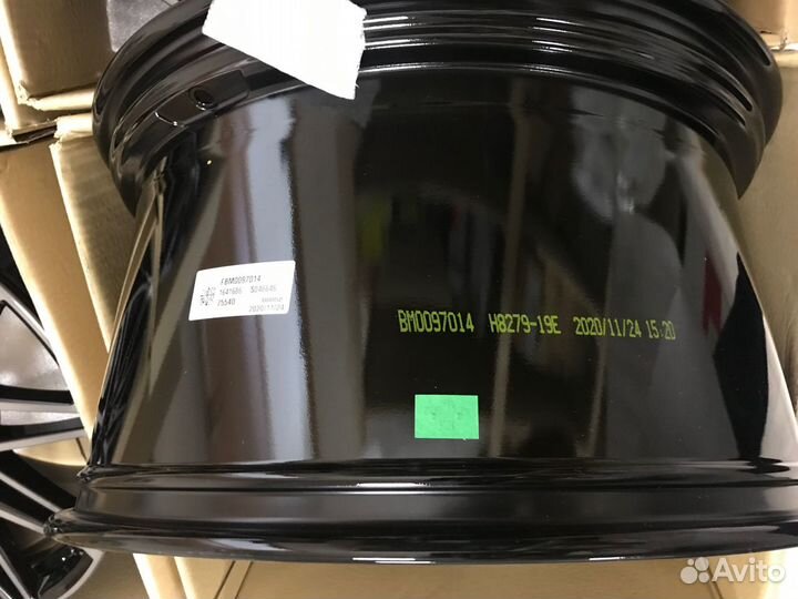 Диски BMW F95 / F96 X5M X6M R21 R22 стиль 818M