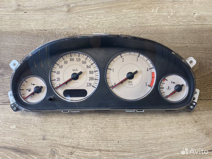 Chrysler grand voyager щиток приборов