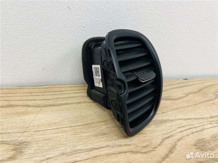 Воздуховод передний правый Kia Rio 4 G4LC 1.4