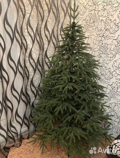 Елка литая Тюменская 210