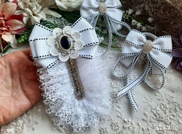 Жабо, воротнички и аксессуары для школьниц