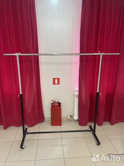 Вешалка напольная