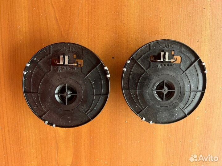 Динамик Vw Caravelle Т4 ACU 1995