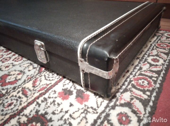 Корейский гитарный кейс