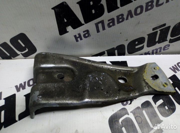 Крепление крыла переднее левое Volkswagen Passat