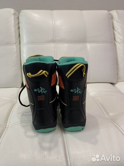 Сноубордические ботинки детские 36 р
