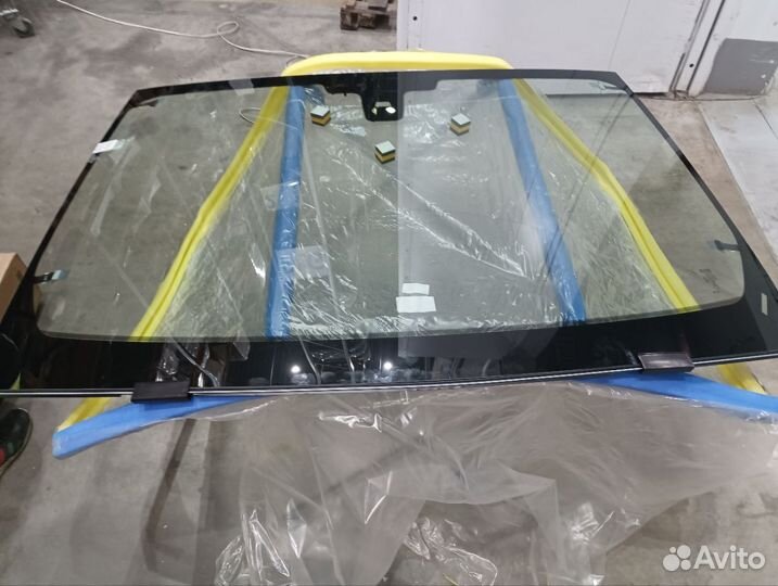 Лобовое стекло