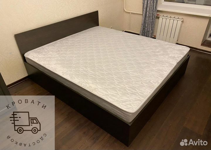 Кровать двуспальная