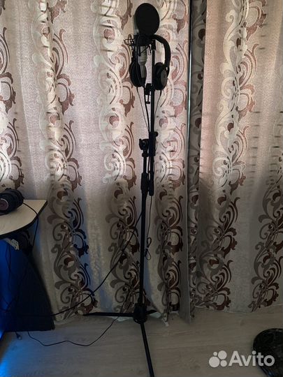 Игровой компьютер в сборе для stream и звукозаписи