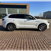 Volkswagen Touareg 3.0 AT, 2018, 39 890 км, с пробегом, цена 6 500 000 руб.