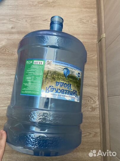 Две бутыли по 19 литров