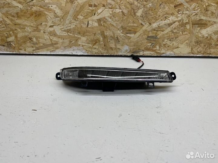 Дефект 1 Mercedes W221 ходовые огни в бампер S65 Amg