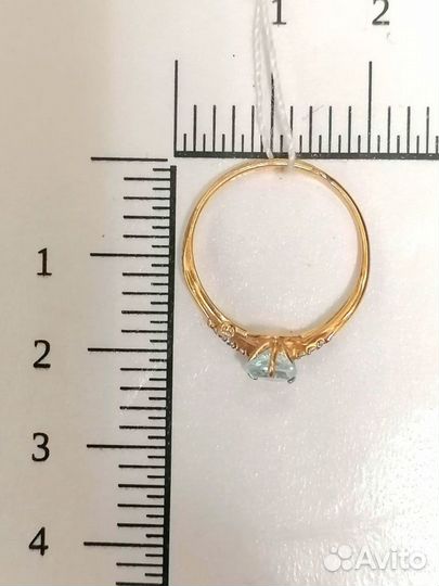 Кольцо золото 585* с топазом и фианитом