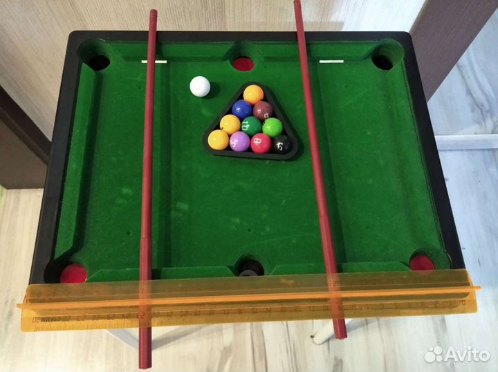 Игрушка бильярдный стол