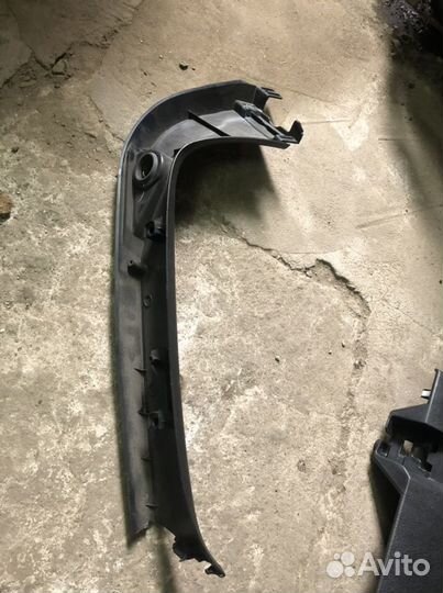 Обшивка двери багажника Мазда Сх9 CX9