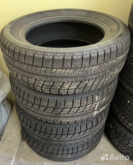 Bridgestone Blizzak VRX 225/60 R17 99S