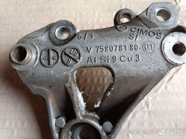 Кронштейн компрессора кондиционера Citroen Peugeot