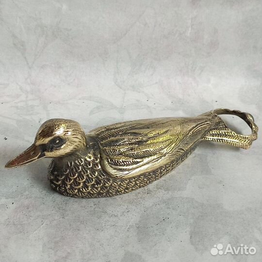 Бронзовая статуэтка утка открывашка коллекционная
