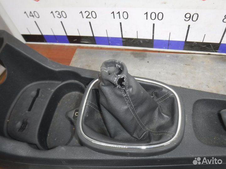 Консоль между сидений Opel Corsa D Z12XEP 2007