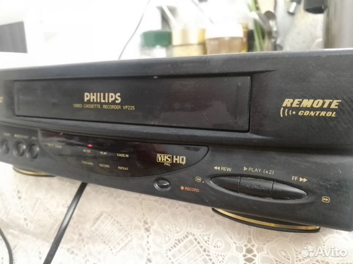 Видеомагнитофон philips