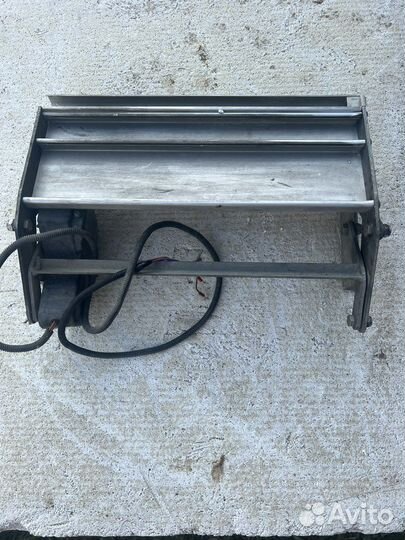 Ступенька-подножка выдвижная