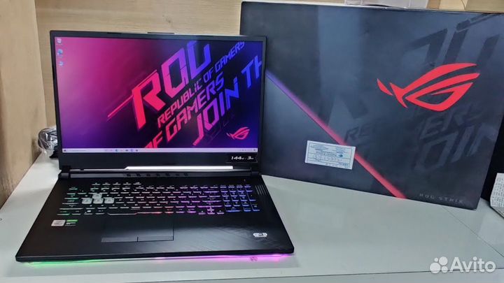 Asus rog strix g17 g712lu-evo13