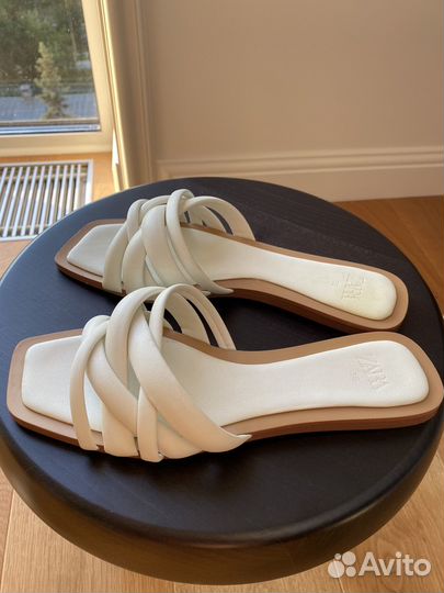 Шлепанцы Zara