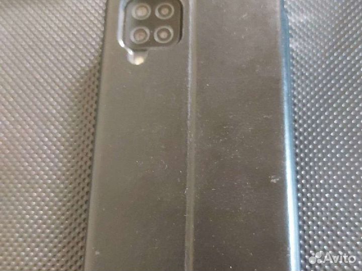 Телефон Samsung A12