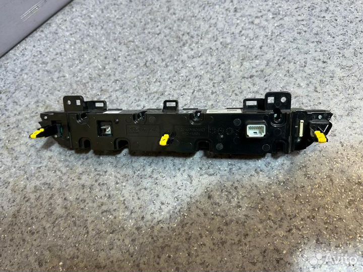 Блок управления климат-контролем Kia Sportage 5