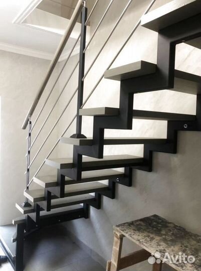 Лестница в коттедж