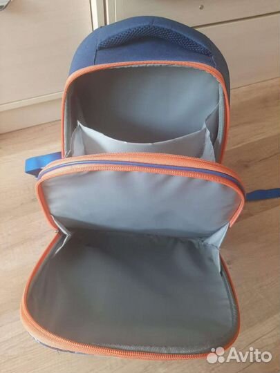 Школьный рюкзак