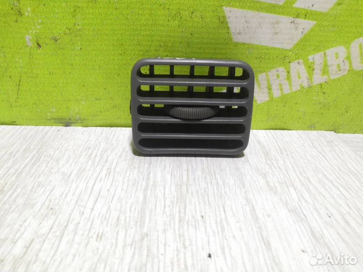 Дефлектор воздушный Сузуки Балено 98-07