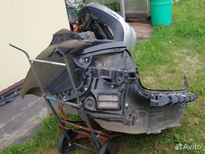 Задняя левая четверть Renault Fluence флюенс