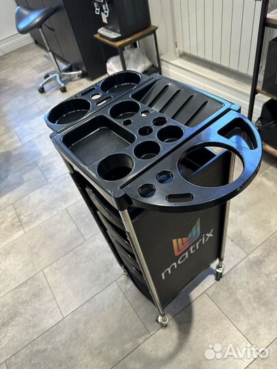 Тележка парикмахерская