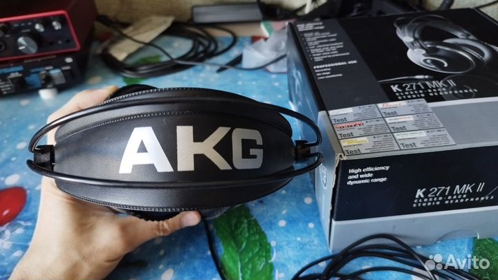 Студийные наушники akg K 271 MkII