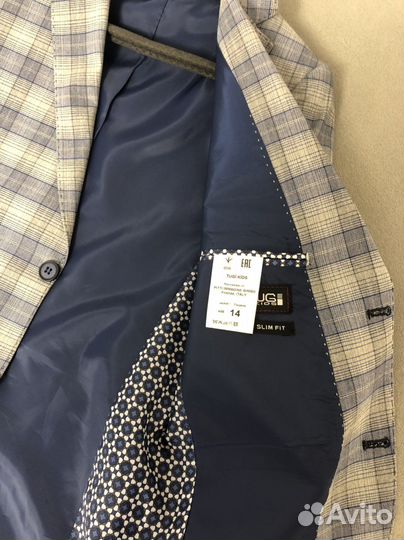 Продаю костюм для мальчика