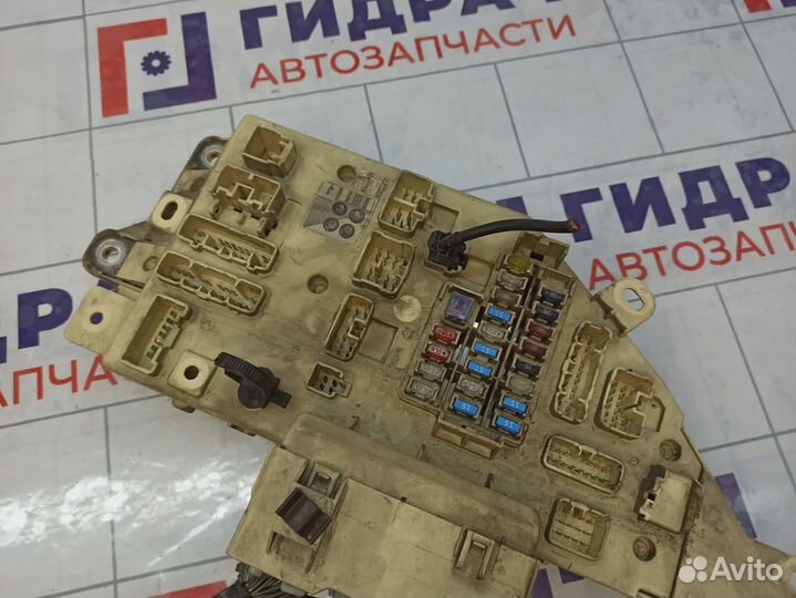Блок предохранителей Toyota Land Cruiser (J100) 82733-60031