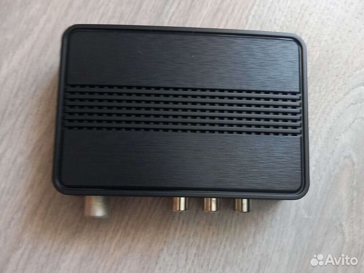 Цифровой эфирный приёмник cadena CDT-1791SB