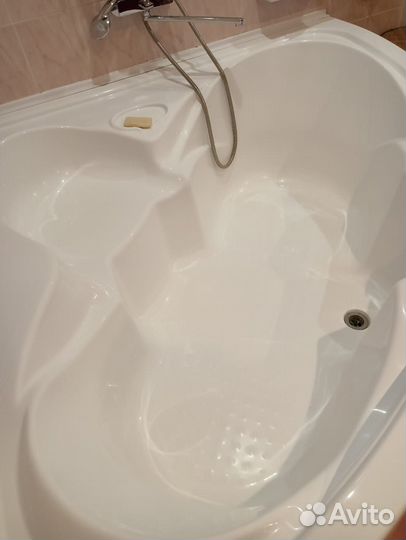 Ванна акриловая