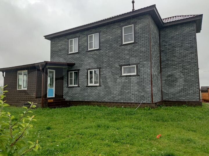 Дом 188,3 м² на участке 10 сот.