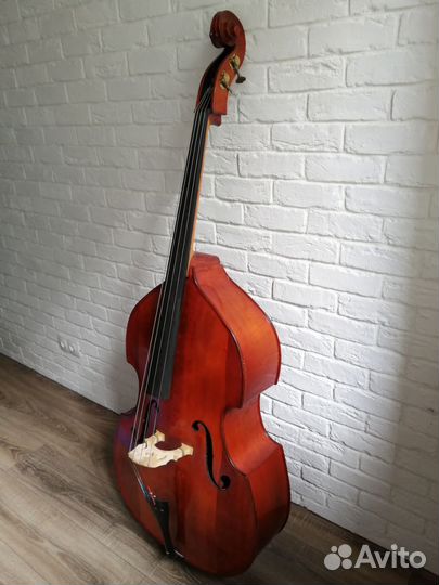 Контрабас 1/4, Чехия