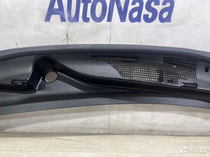 Решетка стеклоочистителя (жабо) Nissan Juke HR16