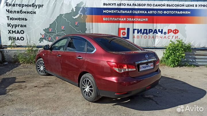 Стеклоподъемник механ. задний правый Nissan Almera