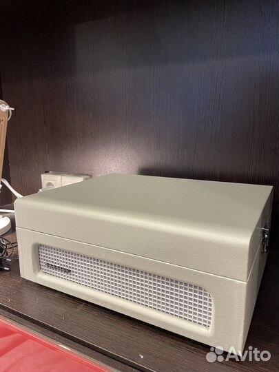 Виниловый проигрыватель crosley