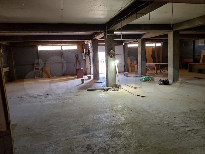 Склад, 300 м²
