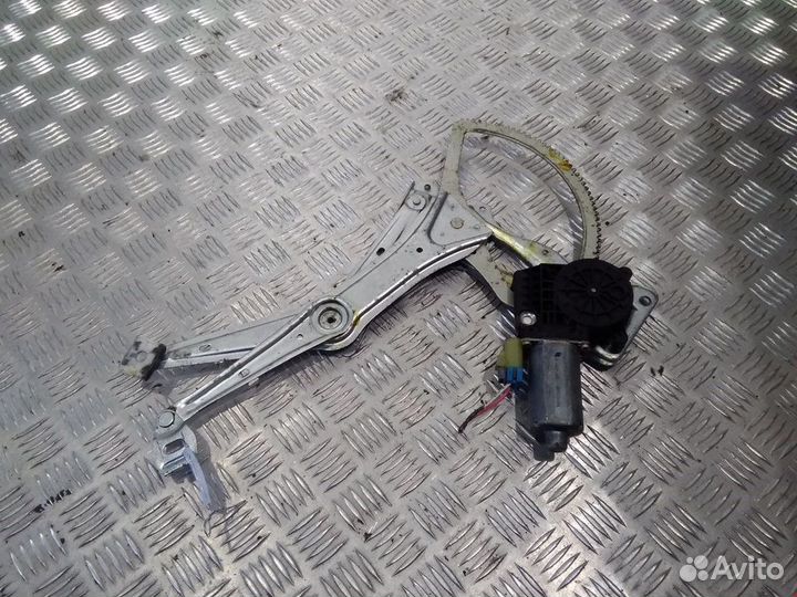 Стеклоподъемник передний правый Mercedes-Benz