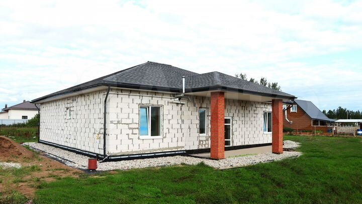 Коттедж 187 м² на участке 20 сот.